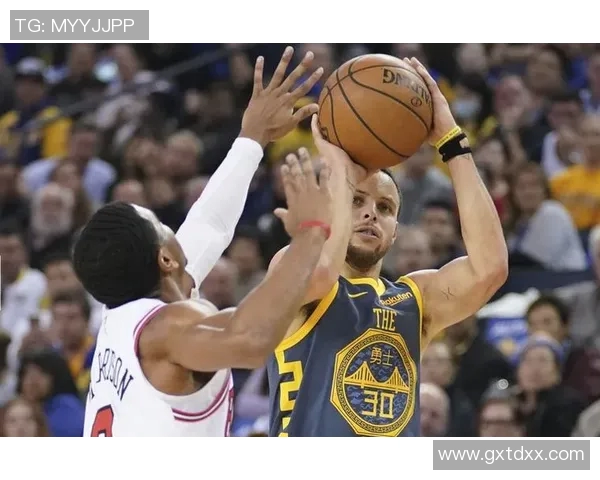 勇士与公牛2018年精彩对决回顾十种语言解说全景呈现